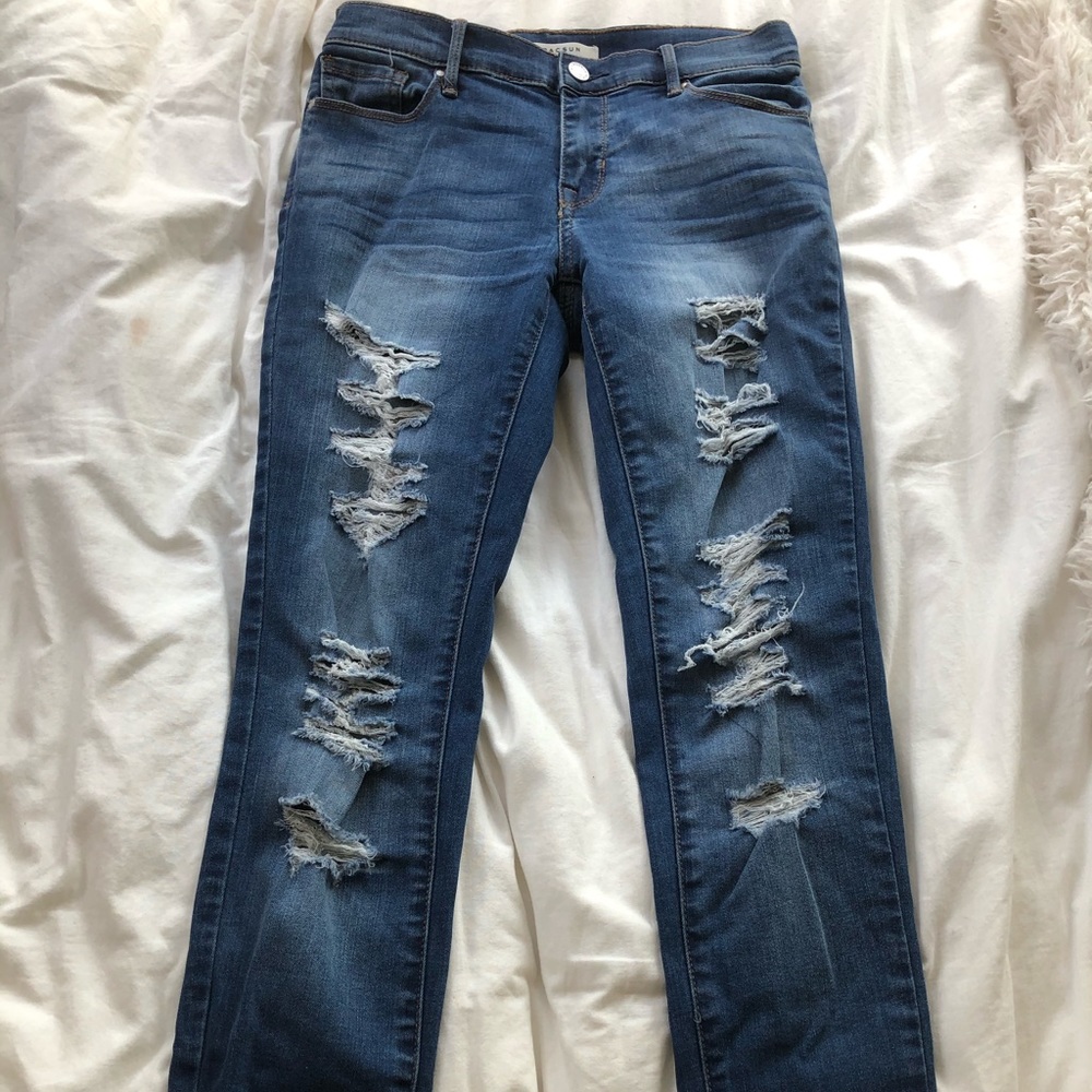 pacsun women’s ripped jeans